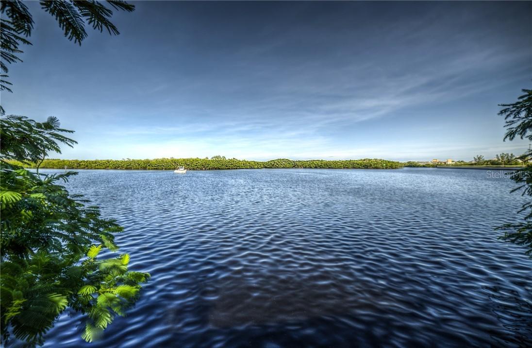 611 Destiny Dr. #105, Ruskin, FL 33570