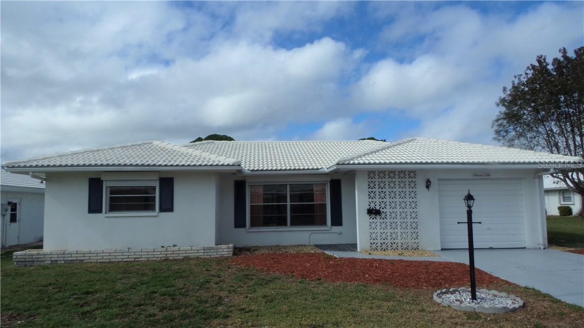 706 Hickory Ln., Bradenton, FL 34208