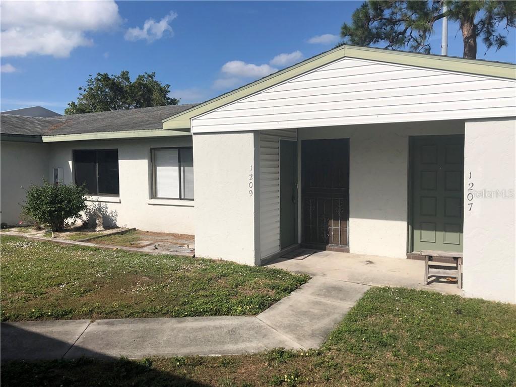 1209 68th Avenue Dr., Bradenton, FL 34207