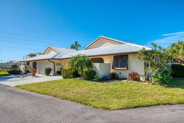 28 Pebble Rock Dr., Venice, FL 34293