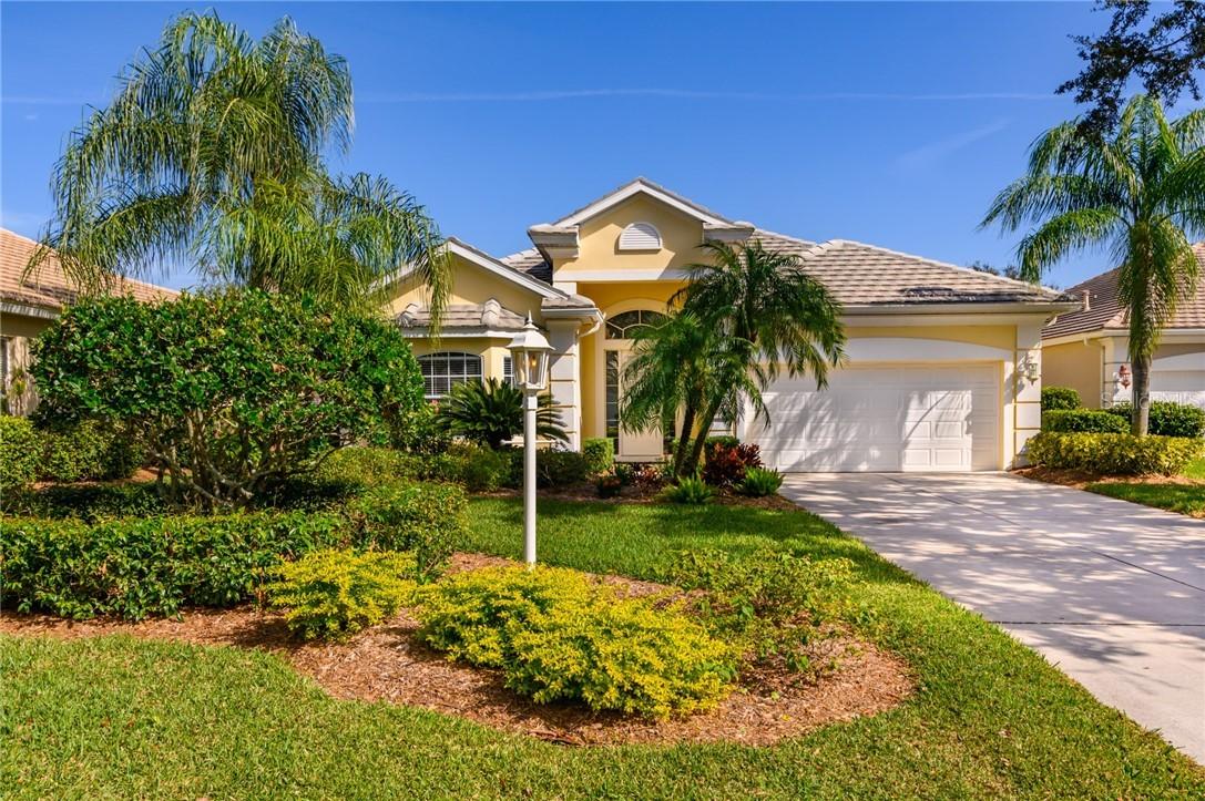 6919 Lennox Pl., University Park, FL 34201