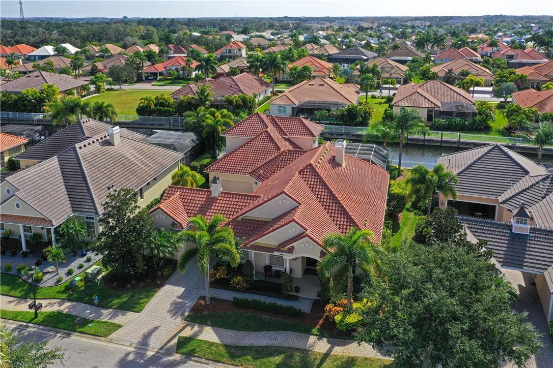 549 Fore Dr., Bradenton, FL 34208