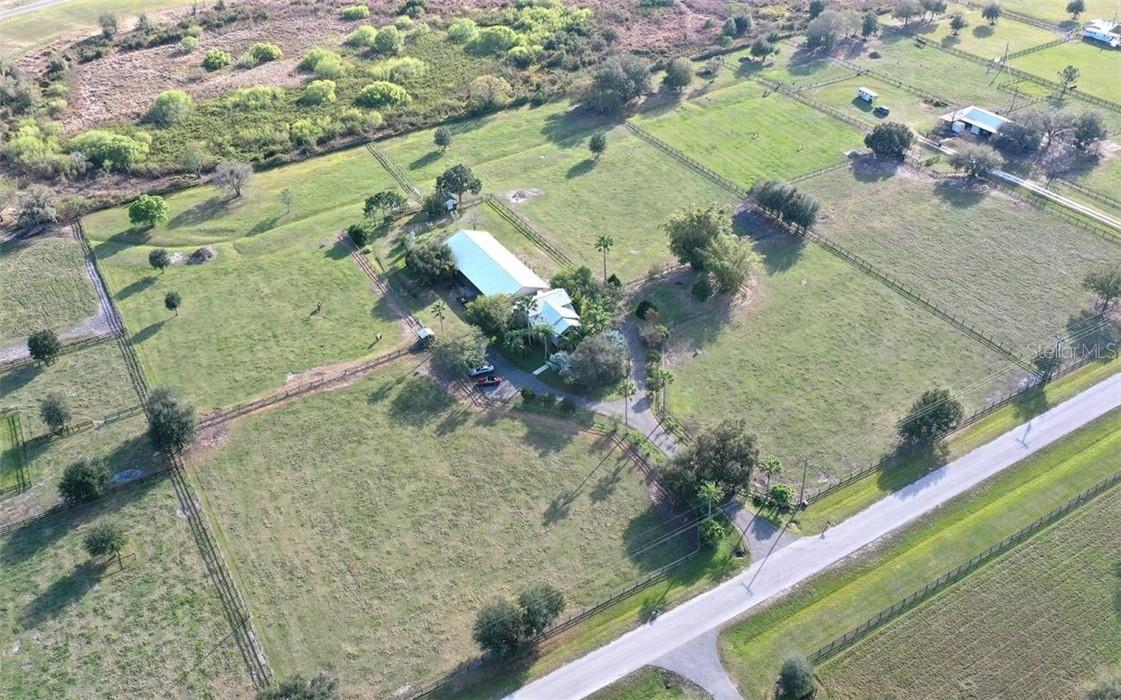 8272 Whiskey Pond Ln, Sarasota, FL 34240