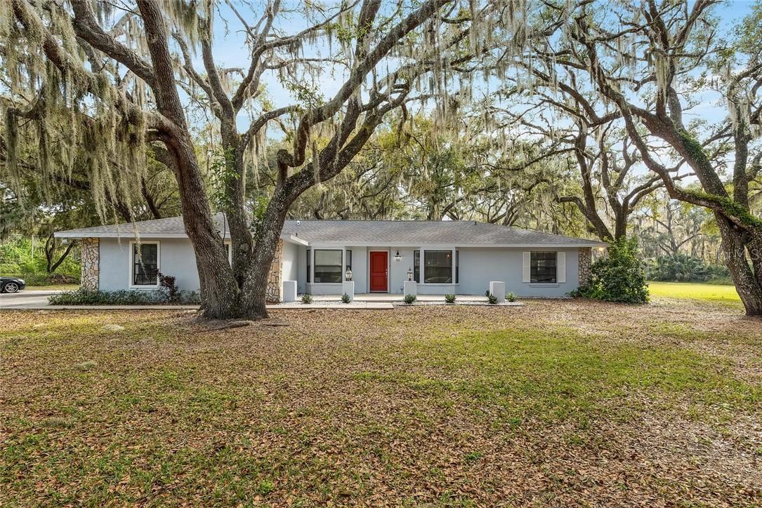 6214 32nd Ave., Bradenton, FL 34208
