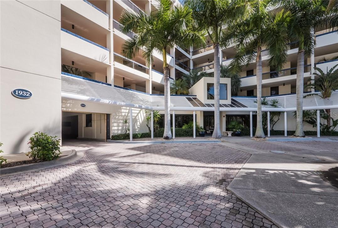 1932 Harbourside Dr. #225, Longboat Key, FL 34228