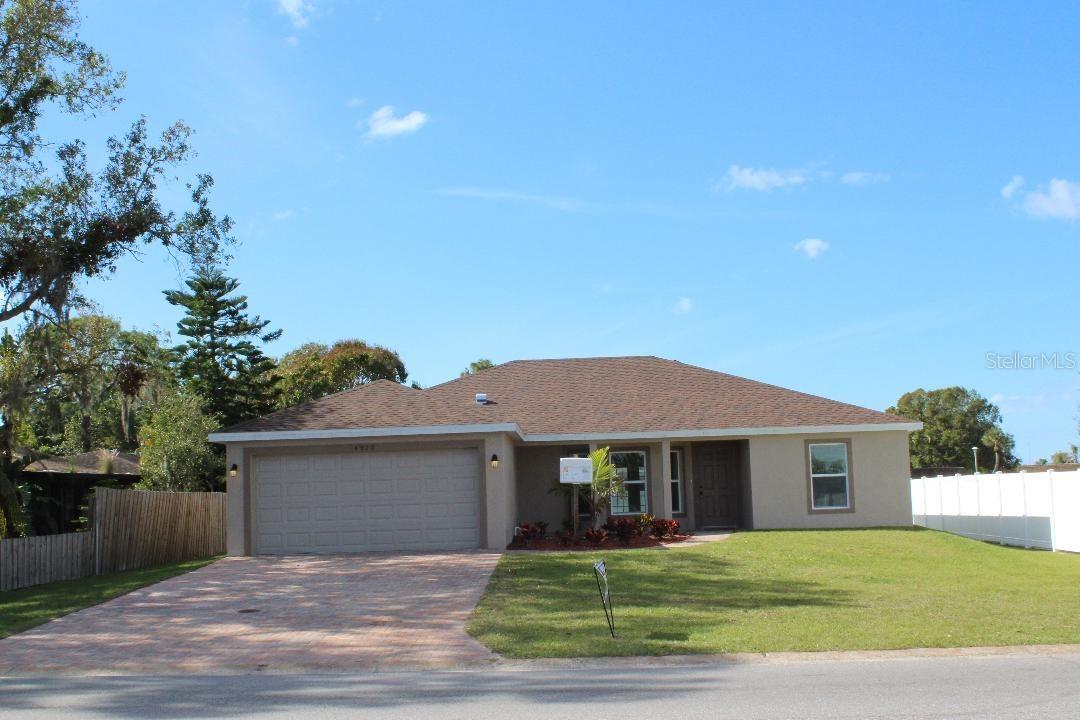 4208 98th Ave., Parrish, FL 34219