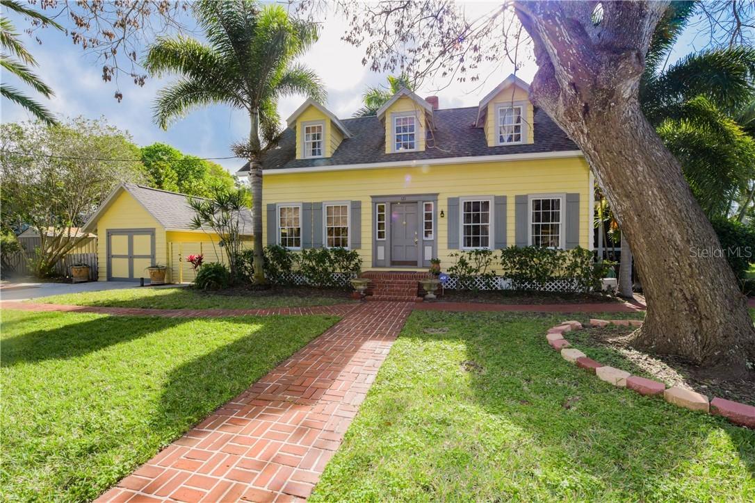 121 Colonia Ln., Nokomis, FL 34275