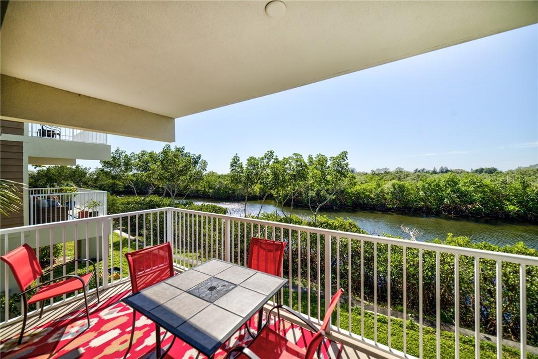 3230 Mangrove Point Dr., Ruskin, FL 33570