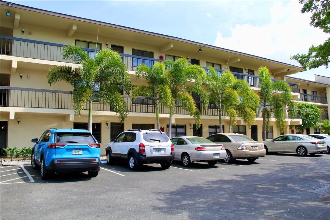 425 30th Ave. #C310, Bradenton, FL 34205