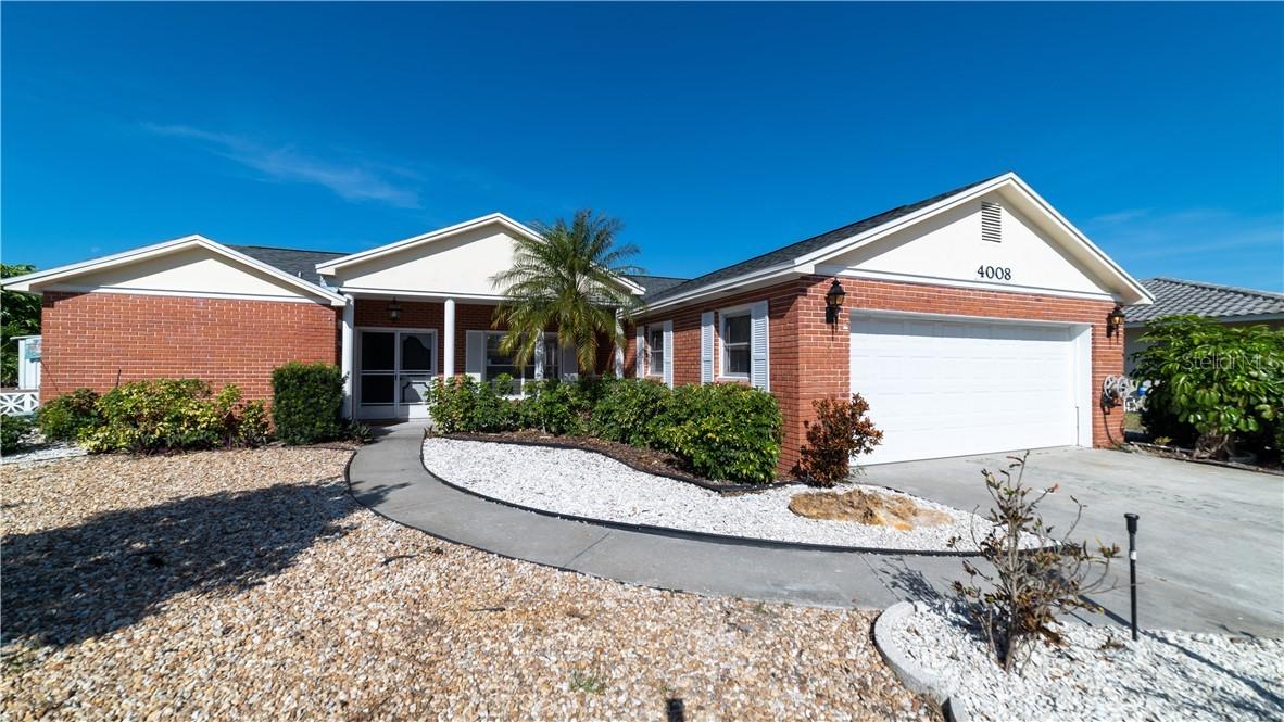 4008 Royal Palm Dr., Bradenton, FL 34210
