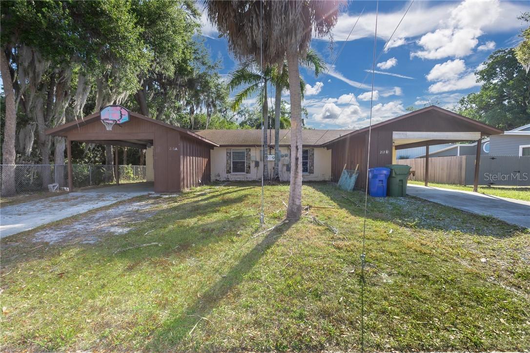 215 6th St. #A&B, Bradenton, FL 34208
