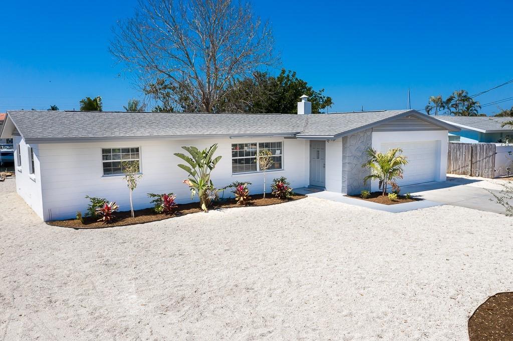 3812 99th St., Bradenton, FL 34210