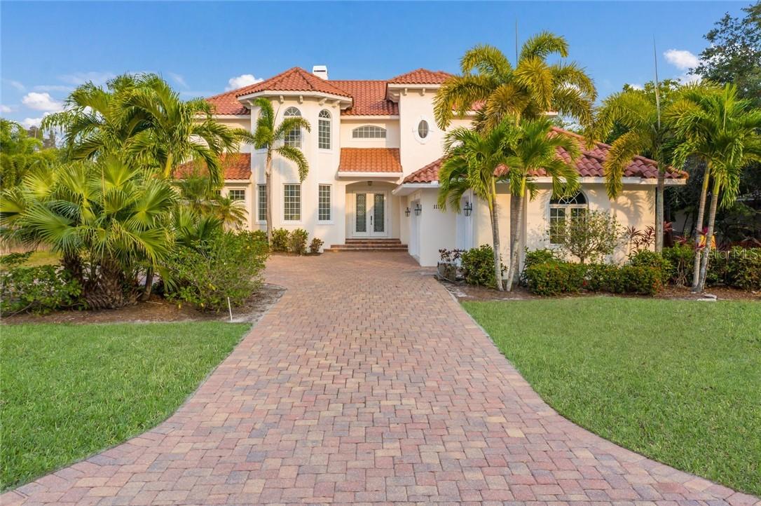 1119 59th St., Bradenton, FL 34209