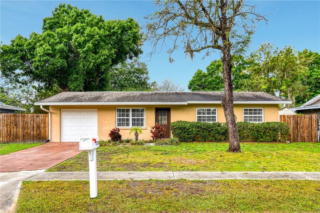 3520 Aloha Dr., Sarasota, FL 34232