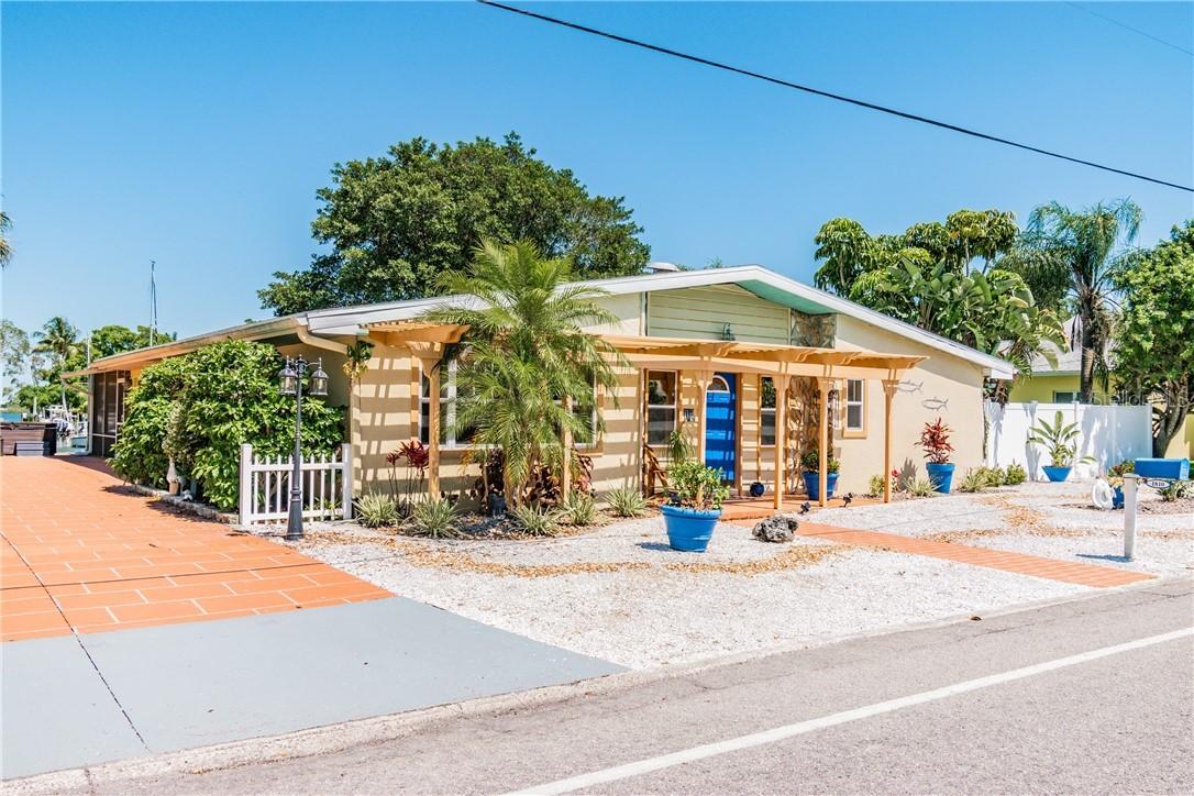 1810 Tarpon Rd., Palmetto, FL 34221