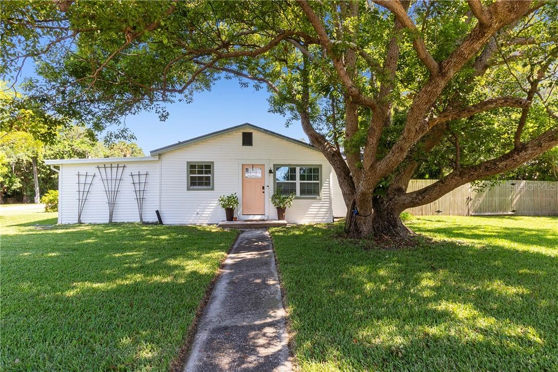 1820 8th St., Palmetto, FL 34221