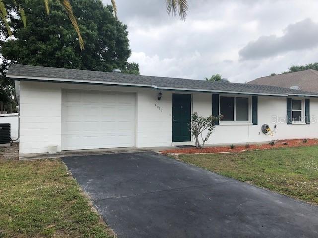 4027 Winthrop St., Sarasota, FL 34232