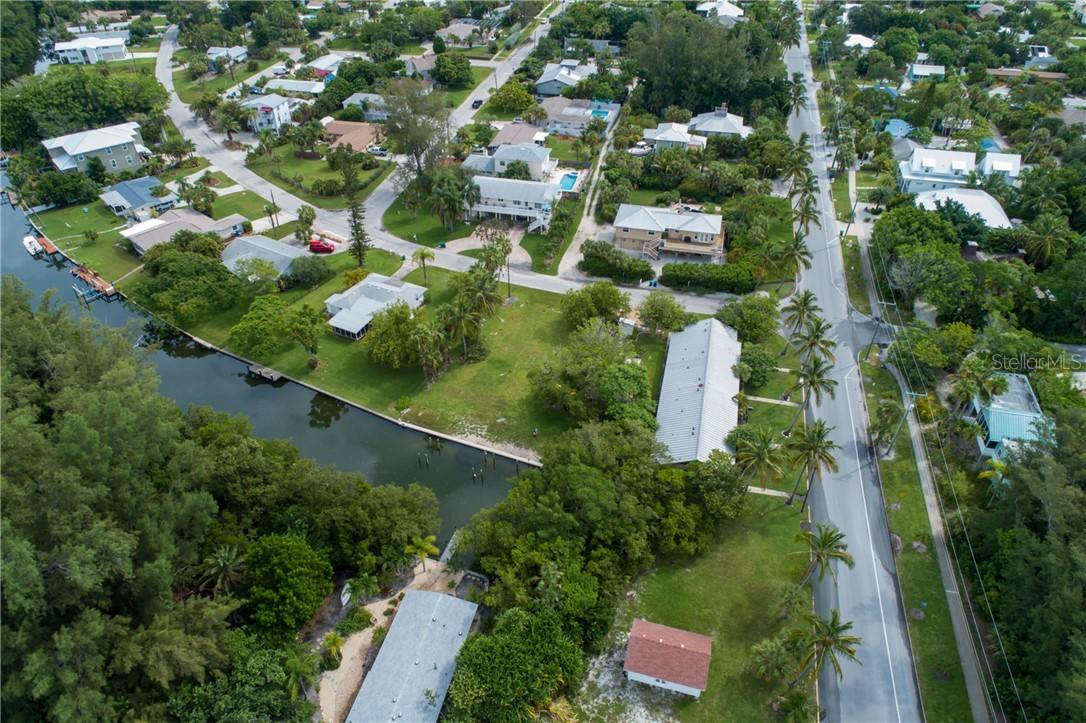 551 Broadway St. #1, Longboat Key, FL 34228