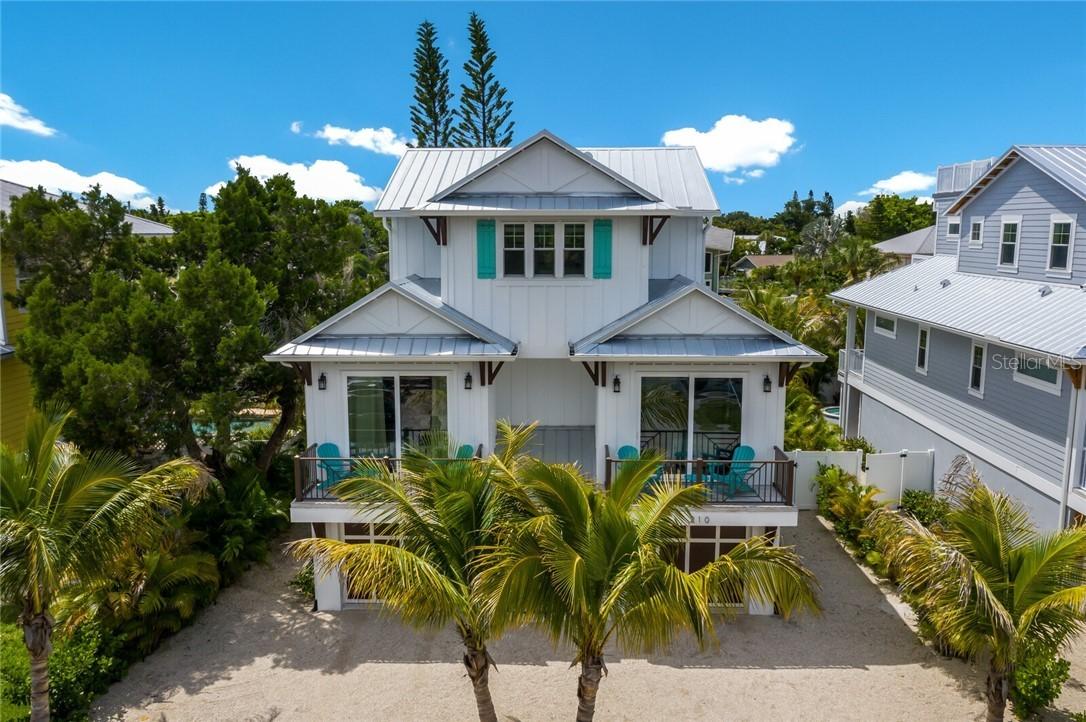 210 72nd St., Holmes Beach, FL 34217