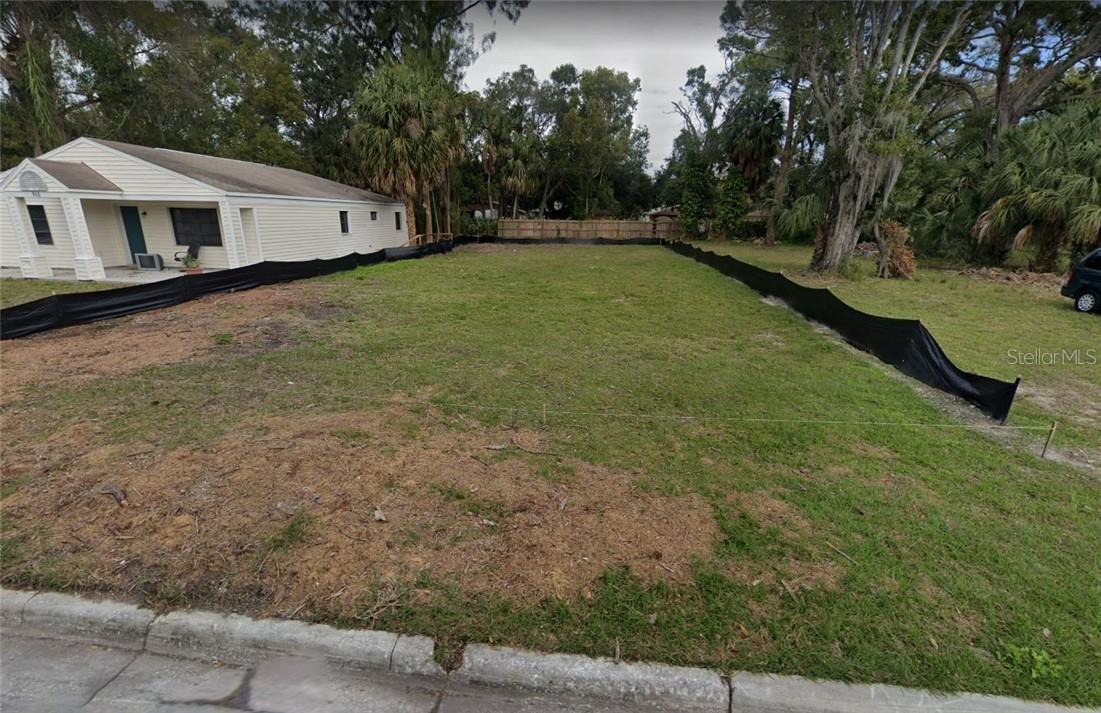 908 Nicholson St., Clearwater, FL 33755