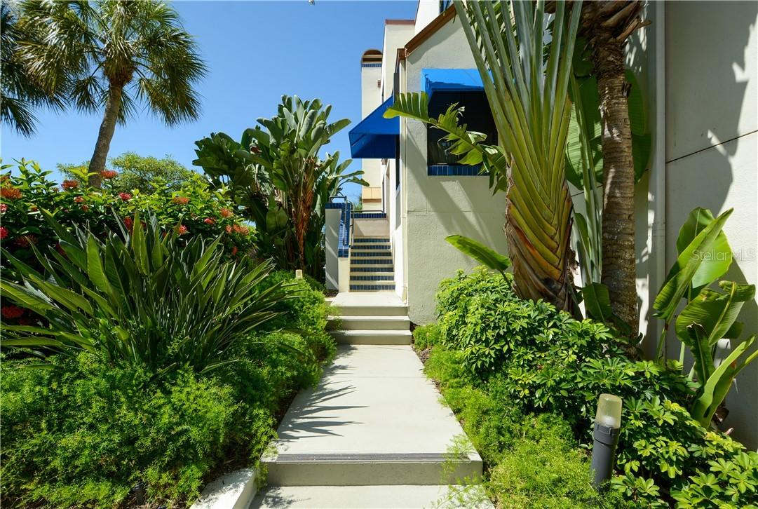 1906 Harbourside Dr. #304, Longboat Key, FL 34228