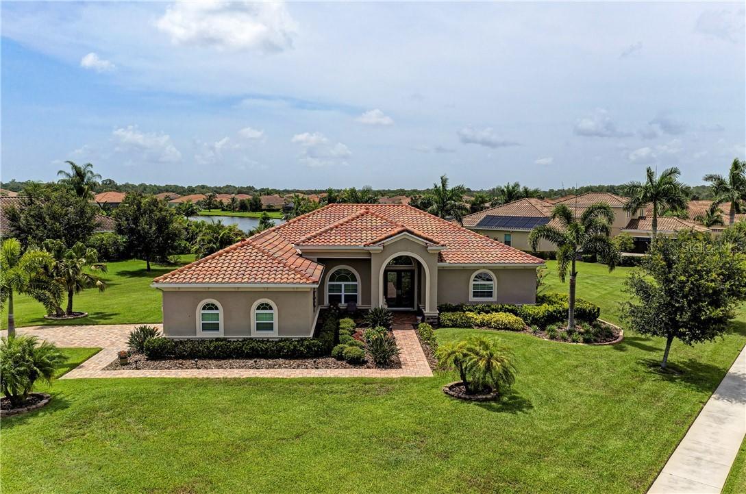 17115 4th Ave., Bradenton, FL 34212