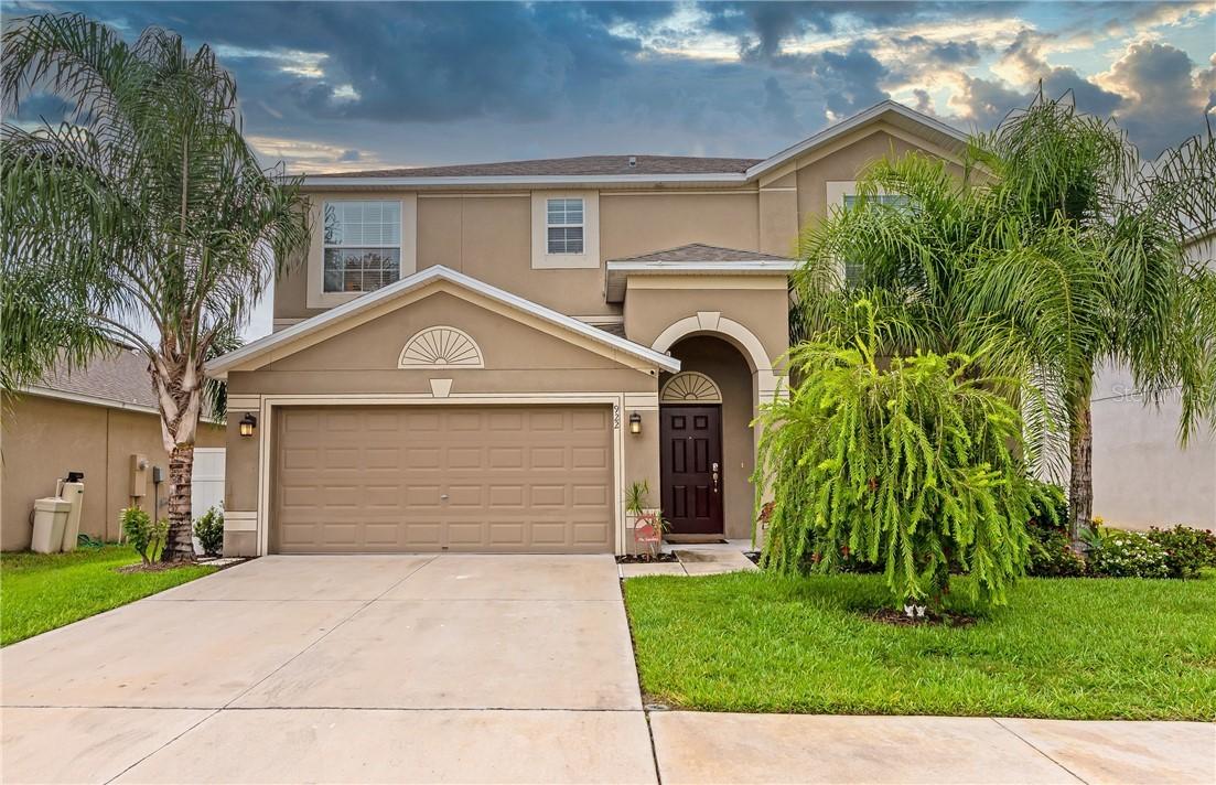 922 Meadow Glade Dr., Ruskin, FL 33570