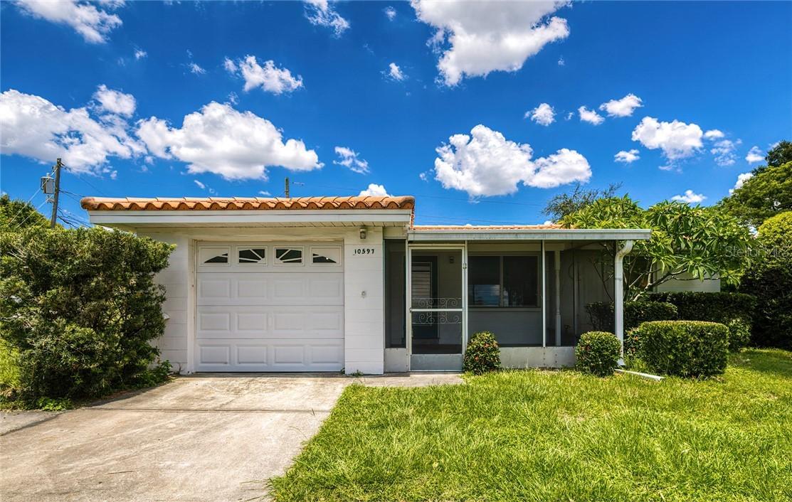 10597 110th Ave., Largo, FL 33773