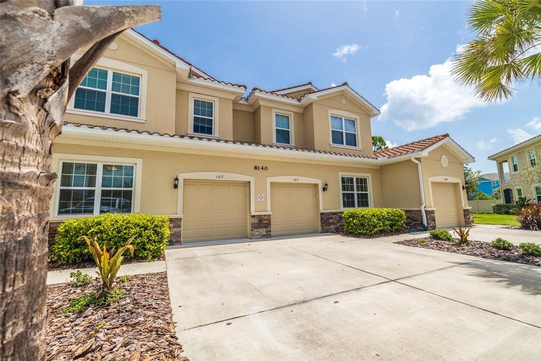 8140 Enclave Way #102, Sarasota, FL 34243