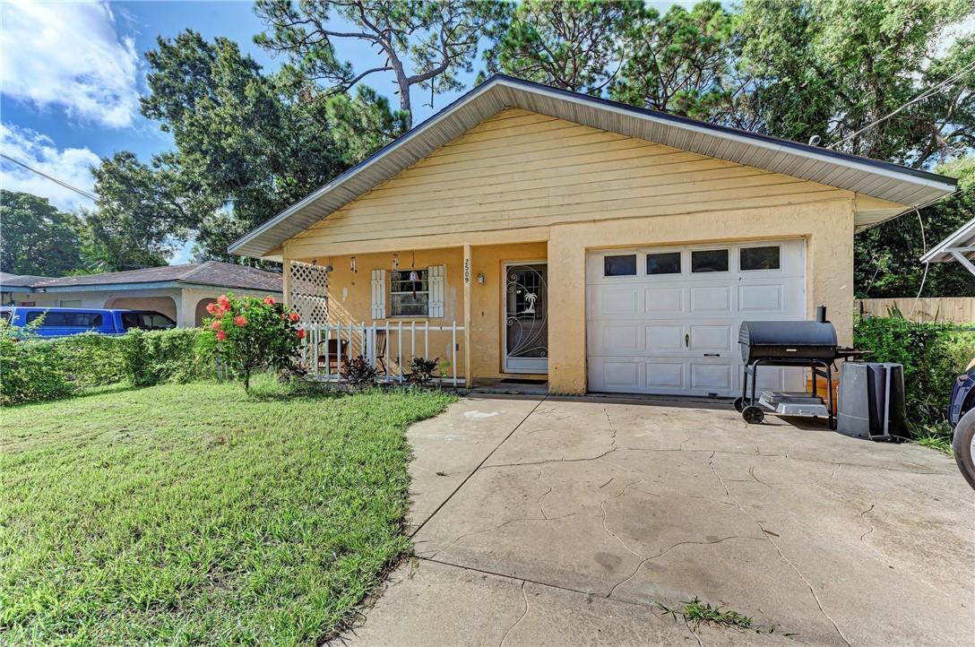 2509 19th Ave., Bradenton, FL 34205