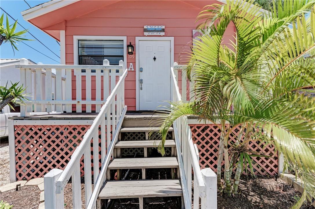 109 7th St., Bradenton Beach, FL 34217