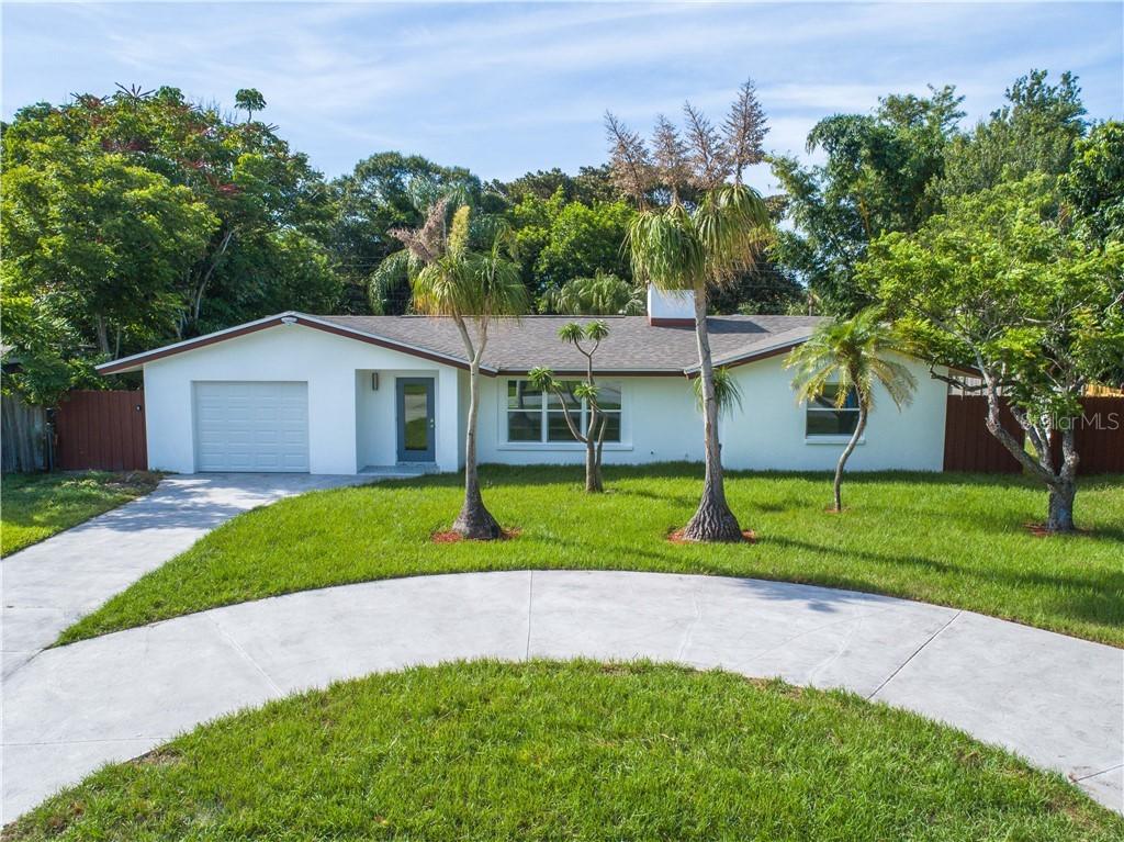 2335 Tangerine Dr., Sarasota, FL 34239