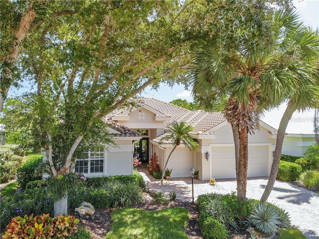 413 Wellington Ct., Venice, FL 34292