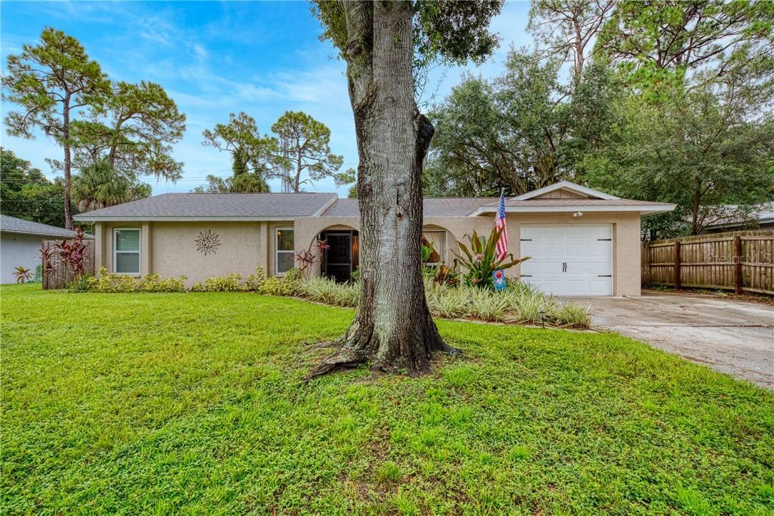 3503 Kingswood Dr., Sarasota, FL 34232