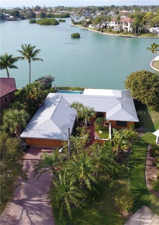 418 Palmetto Crescent, Nokomis, FL 34275