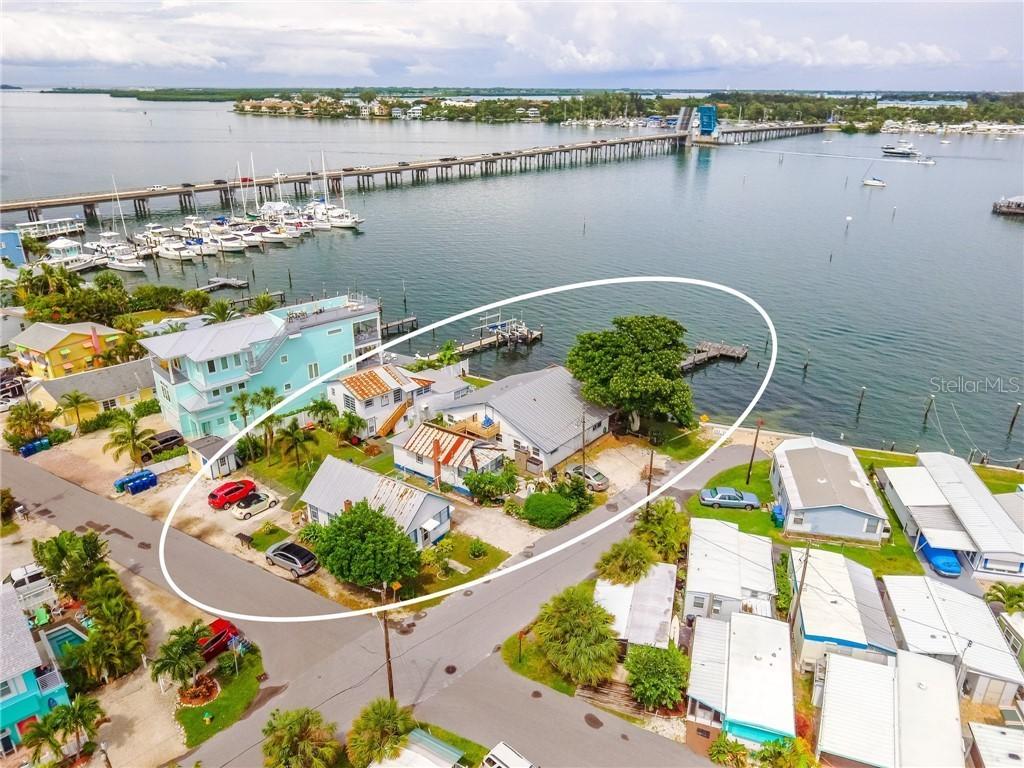 400 2nd St., Bradenton Beach, FL 34217