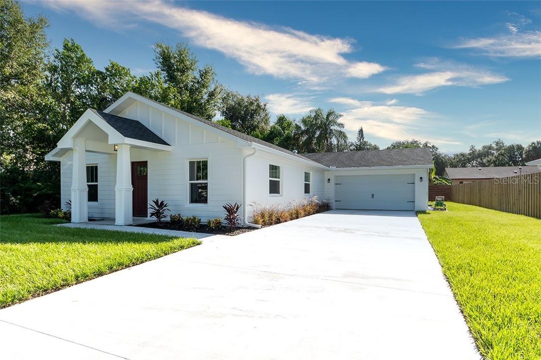 606 19th Ave., Palmetto, FL 34221