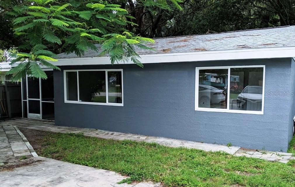 100 Magnolia Ave., Englewood, FL 34223