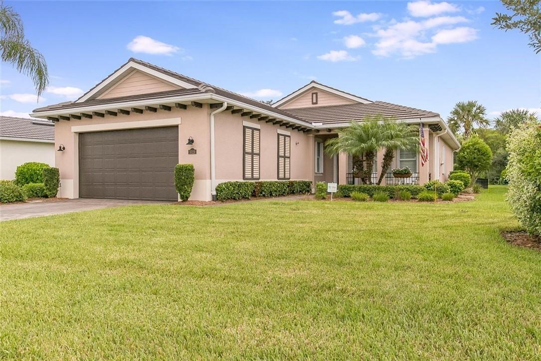 5029 Lake Overlook Ave., Bradenton, FL 34208