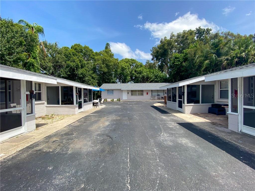 2021 6th St., Sarasota, FL 34237