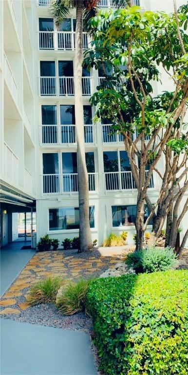 5200 Gulf Dr. #305, Holmes Beach, FL 34217