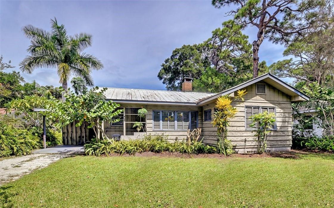 429 Woodland Dr., Sarasota, FL 34234