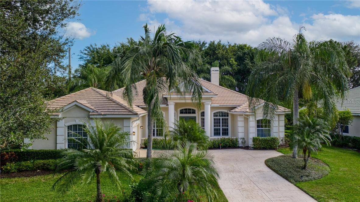 7035 Lancaster Ct., Bradenton, FL 34201