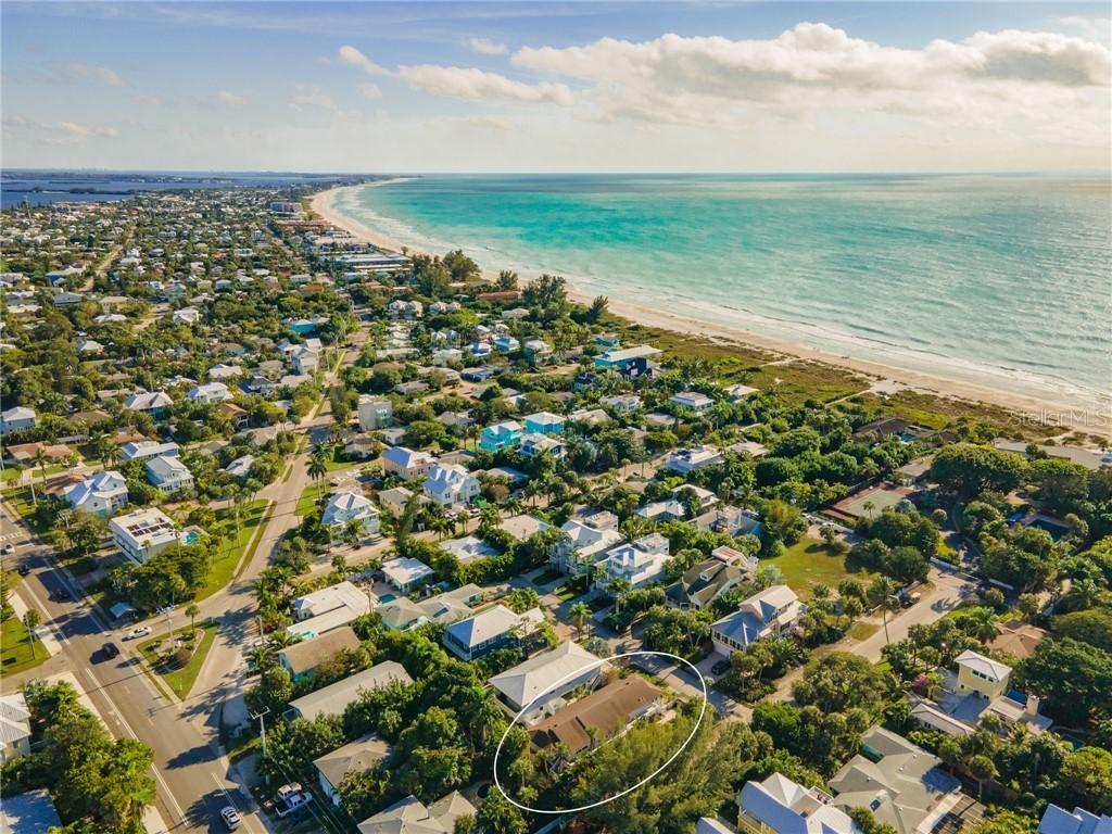 131 White Ave., Holmes Beach, FL 34217
