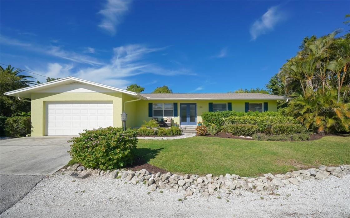 765 Jungle Queen Way, Longboat Key, FL 34228