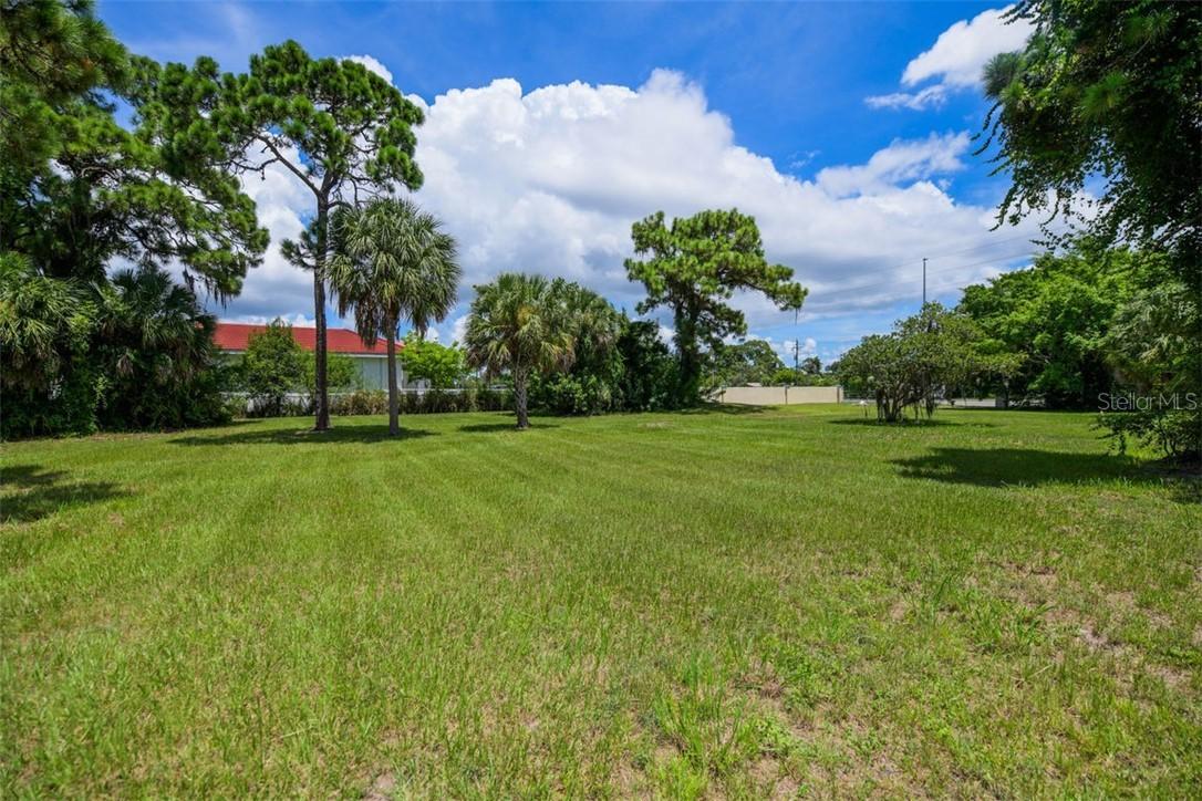 1000 Pine St., Englewood, FL 34223