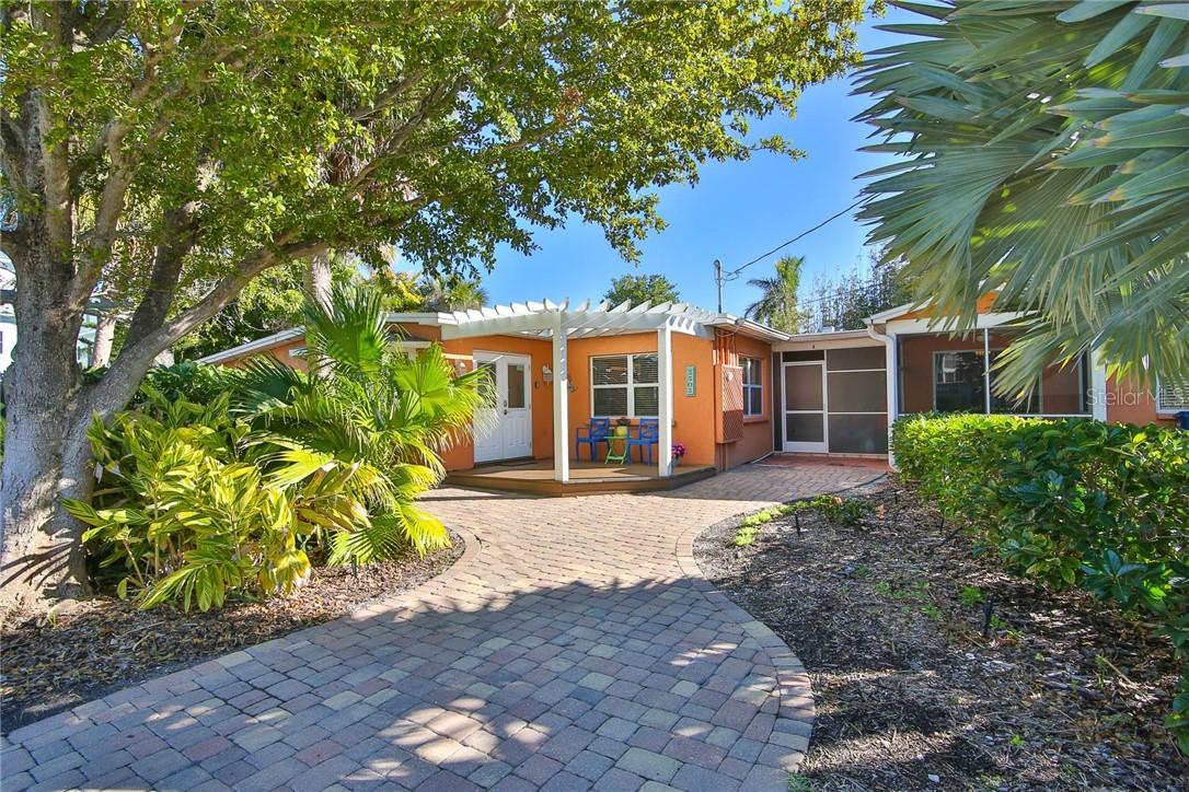 5505 Gulf Dr., Holmes Beach, FL 34217