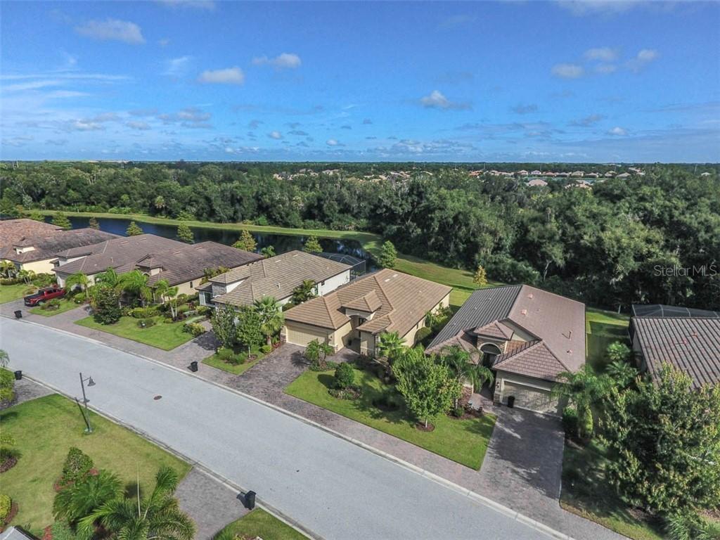 7703 Rio Bella Pl., University Park, FL 34201