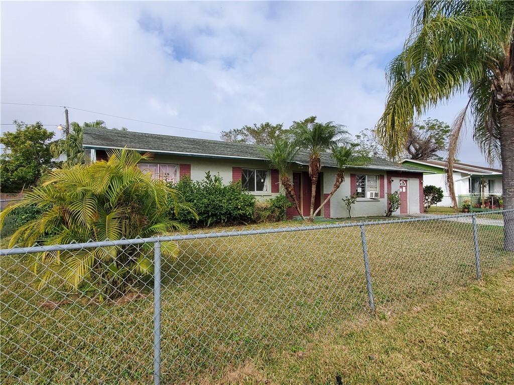 1511 10th Ave., Palmetto, FL 34221
