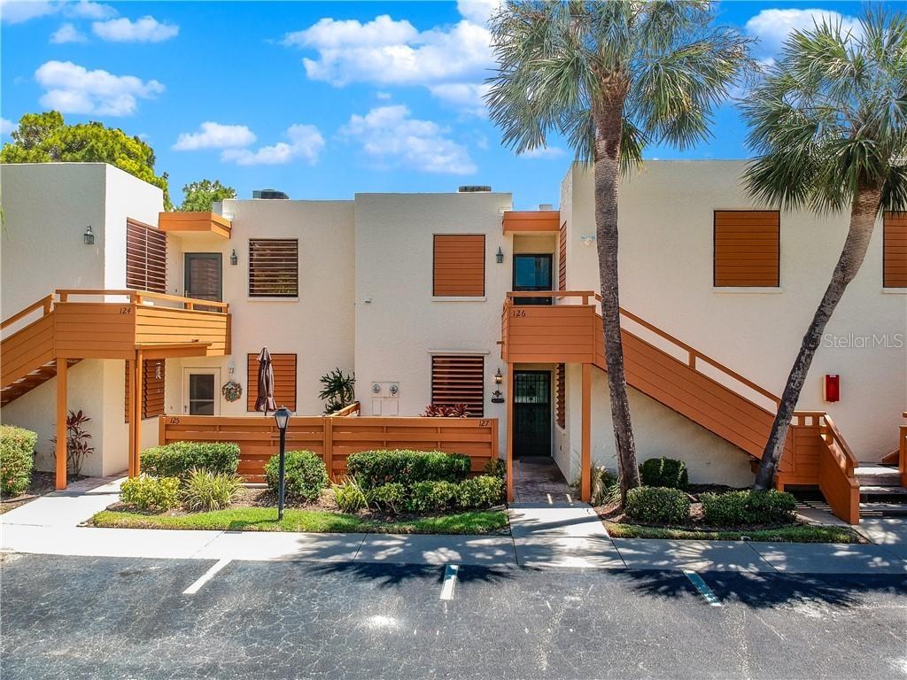 127 Wild Palm Dr., Bradenton, FL 34210